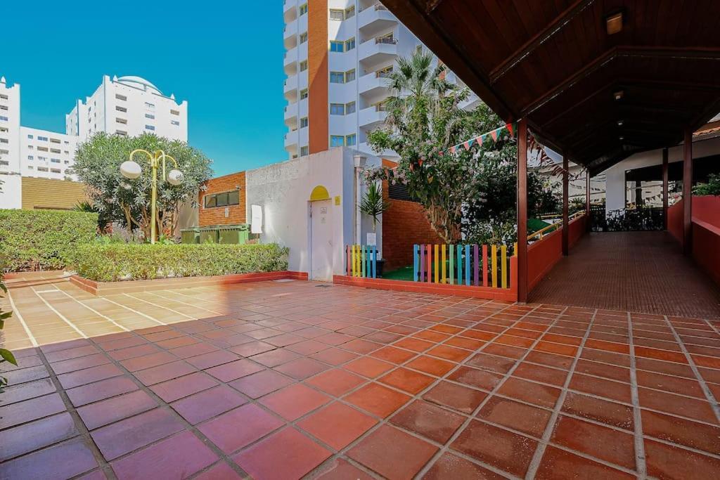 T2 With Pool, 300M From The Beach Portimão Buitenkant foto
