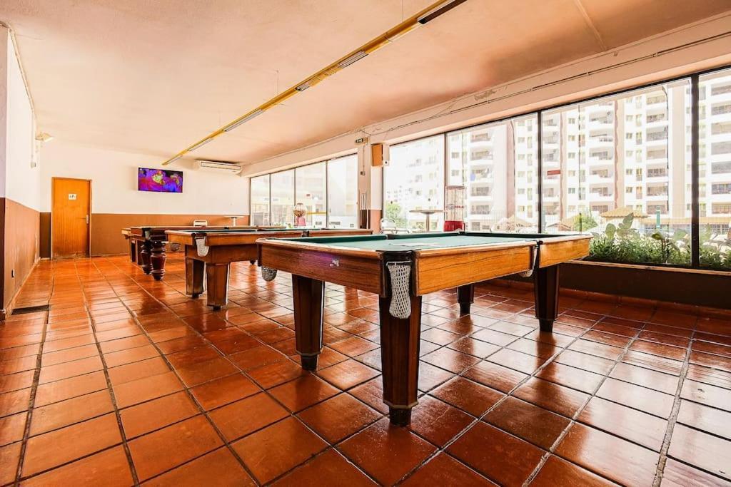 T2 With Pool, 300M From The Beach Portimão Buitenkant foto
