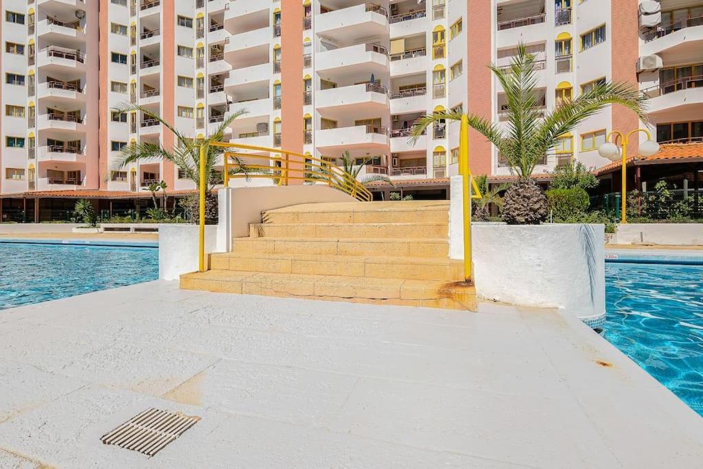 T2 With Pool, 300M From The Beach Portimão Buitenkant foto